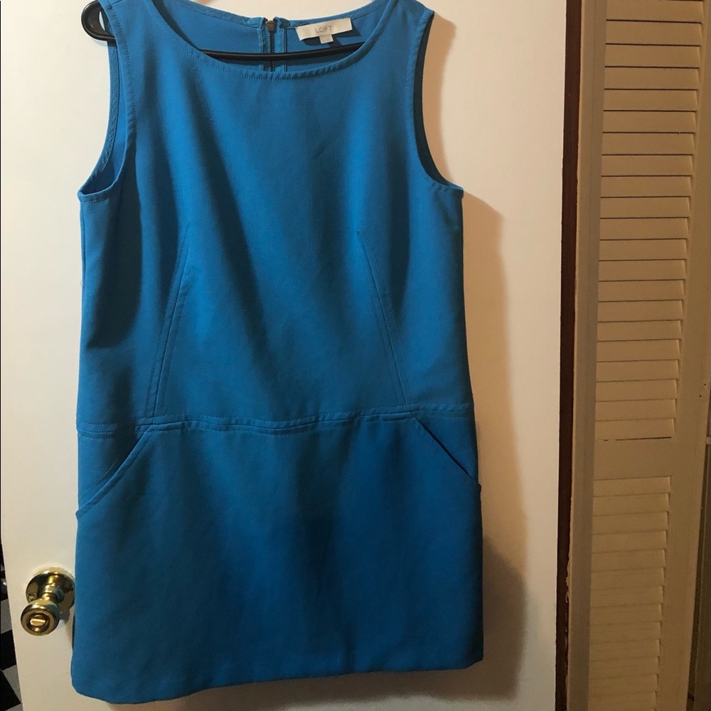 Short Dress with two side pockets